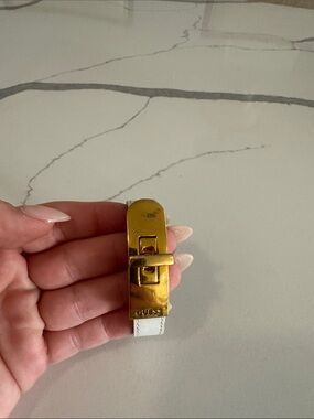 GUESS White Leather Bracelet with Gold-Tone Lock